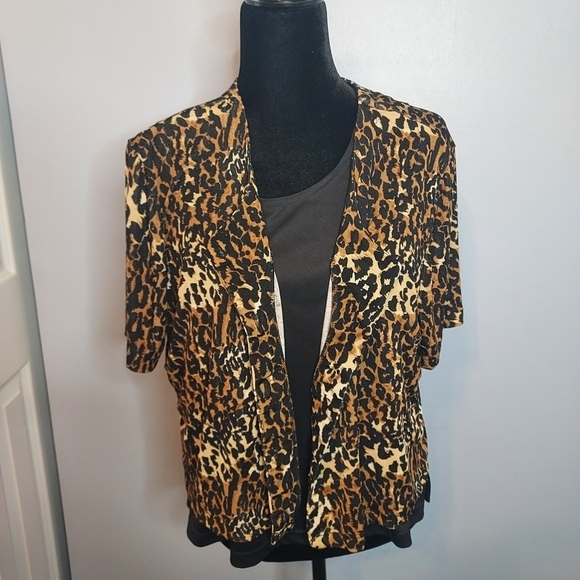 White Stag Women's Size X-Large Animal Print Stretch 2Fer Top 3/4 Sleeves - Picture 1 of 9